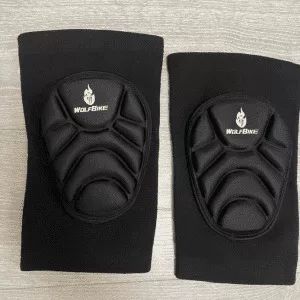 Shorts rembourrés pour snowboard avec protection des genoux reçus du client T*****r.